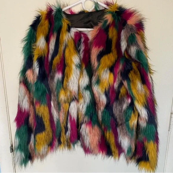 Faux Fur Rainbow Coat Size M - Picture 6 of 6